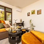 Apartment Two Bedroom Karavelov With Private Parking Medical Plovdiv