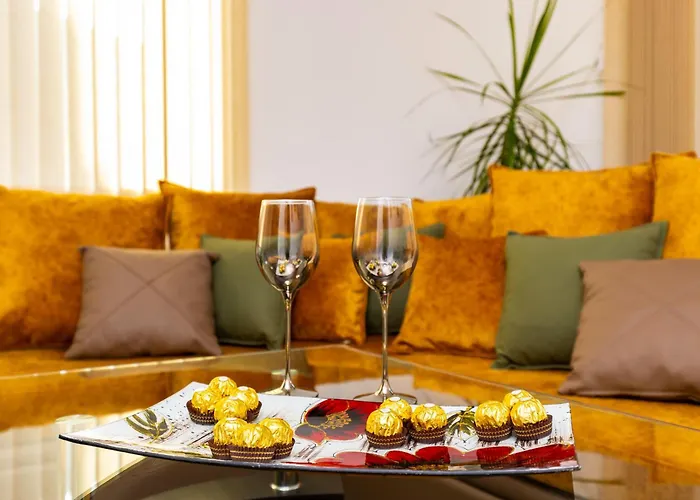 Two Bedroom Karavelov With Private Parking Medical *