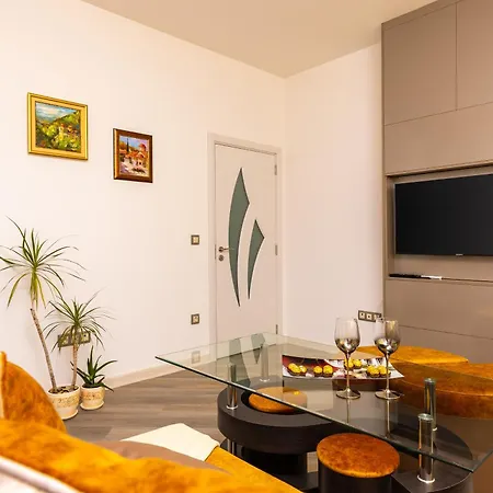 Apartment Two Bedroom Karavelov With Private Parking Medical *