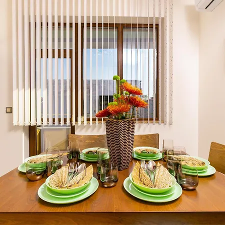 Two Bedroom Karavelov With Private Parking Medical Apartamento *