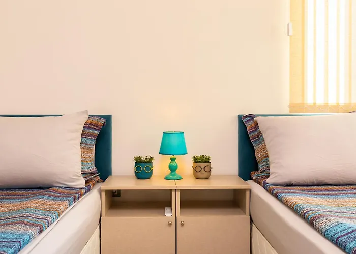 Two Bedroom Karavelov With Private Parking Medical 公寓 普罗夫迪夫