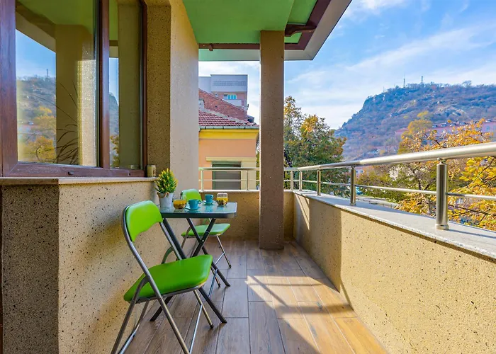 Two Bedroom Karavelov With Private Parking Medical Plovdiv