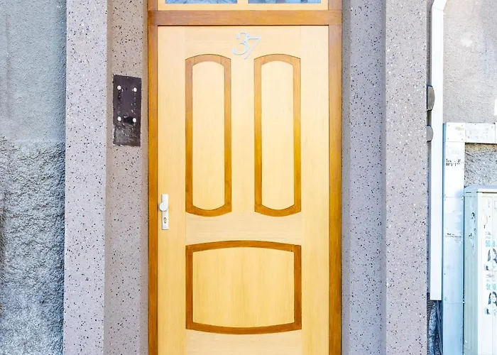 Two Bedroom Karavelov With Private Parking Medical 普罗夫迪夫