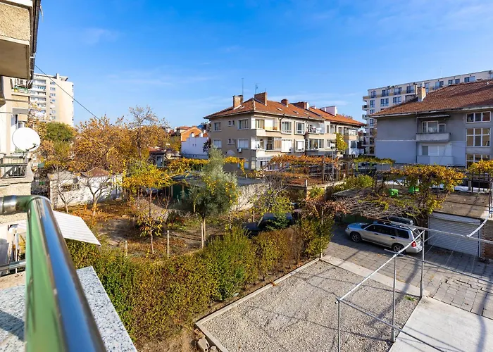 公寓 Two Bedroom Karavelov With Private Parking Medical